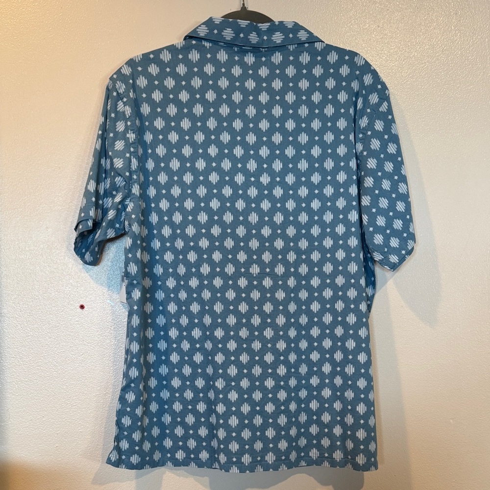 Old Navy Men's Short Sleeve Button Up Shirt Blue Geometric Print Size Medium - Picture 5 of 5